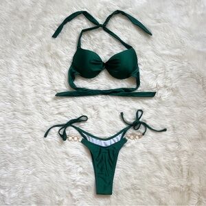 cute hunter / forest green bikini !!